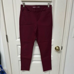 Old Navy Women's Burgundy Pants